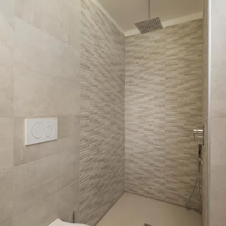 바티칸스페이스 룸 게스트하우스 2*